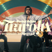 BENNY ADAM DÉVOILE UN NOUVEAU VIDÉOCLIP POUR « TRAVOLTA »